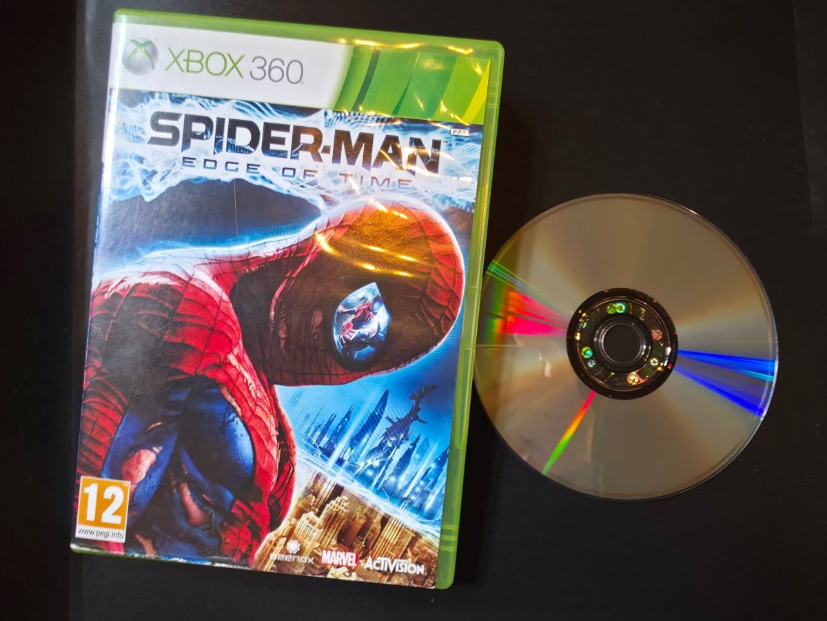 Spider - Man Edge of Time (Xbox 360) (PAL) (CIB) (Begagnat) - Pennybridge Collectibles